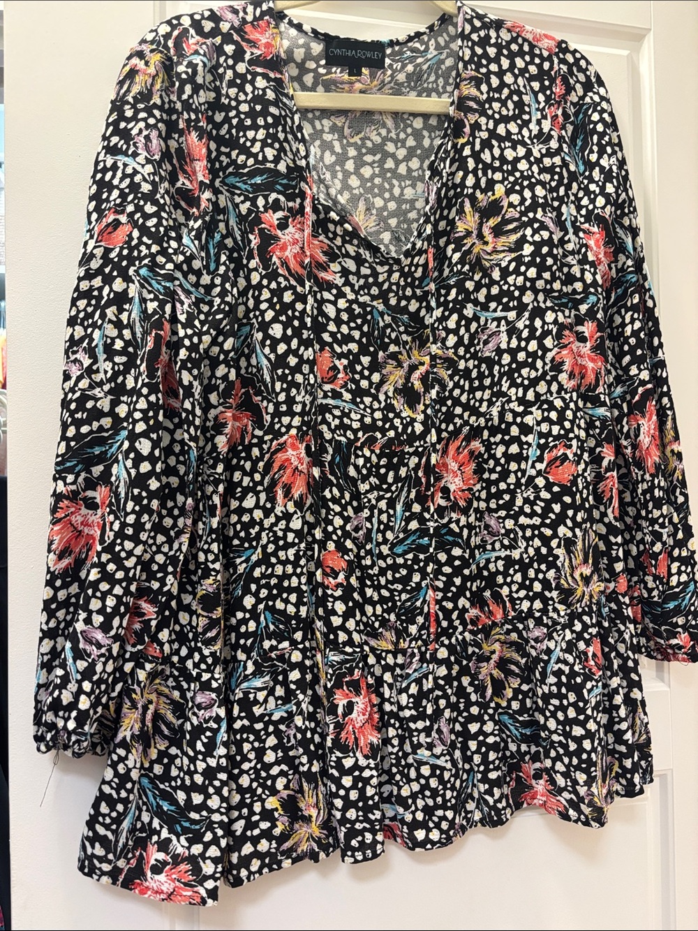 Cynthia Rowley Black Multicolor Floral Tiered V-Neck Blouse